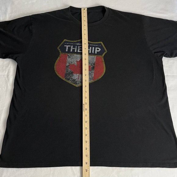 The Hip Tragically T-Shirt Top Women's Black Crewneck Canada Flag Plaque Graphic - Picture 3 of 5